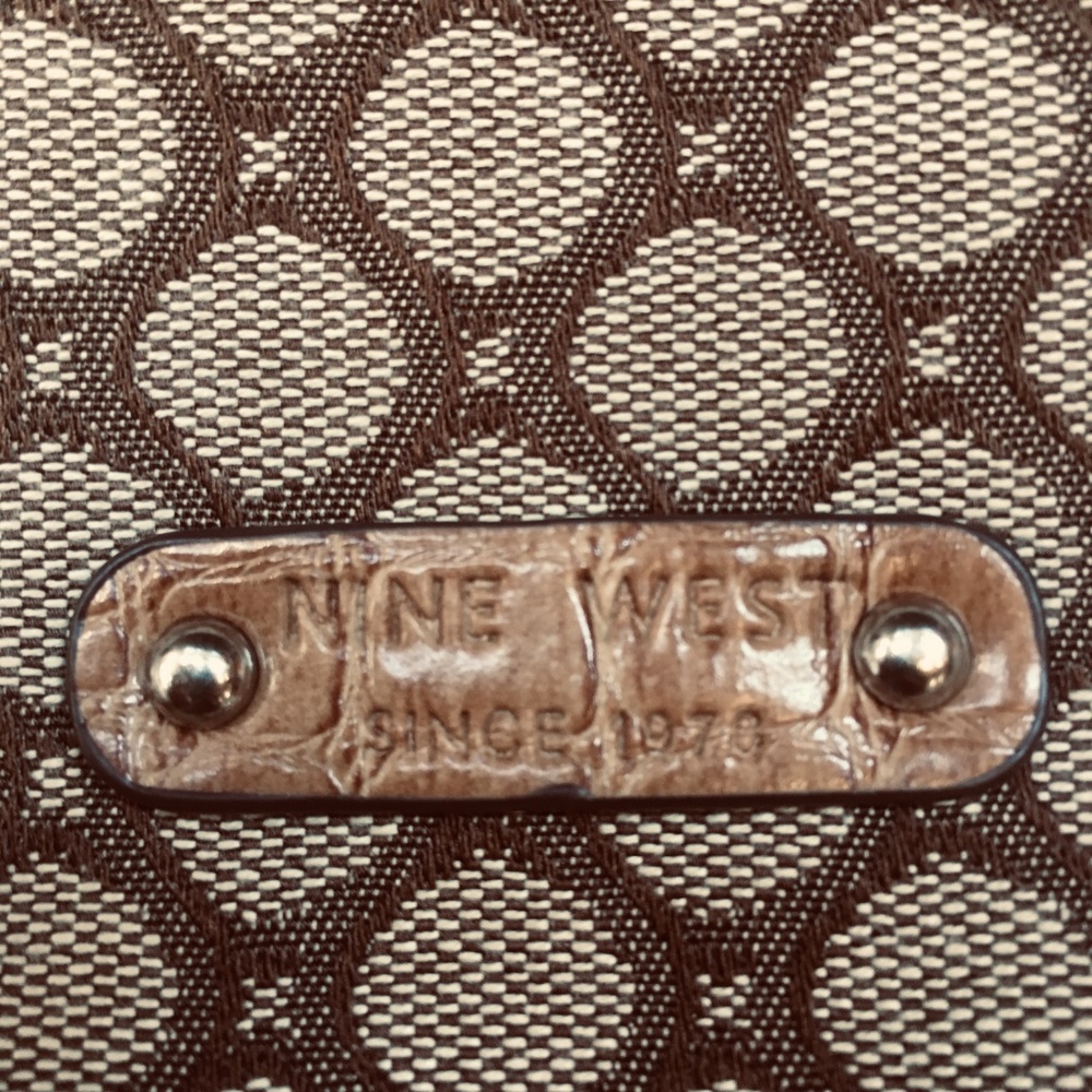 S.O.L.D....Nine West Red & Brown Crossbody Handbag - Picture 4 of 4